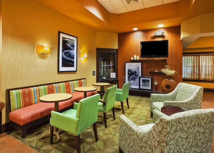 Dog friendly hotels Hampton Inn Gaylord